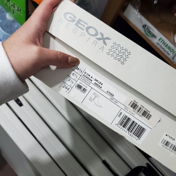 Geox short leather boots size 6.5